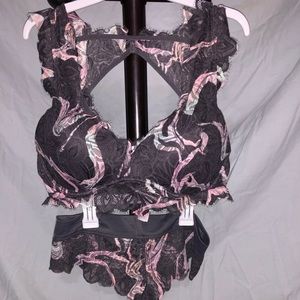 Pink bra and underwear set